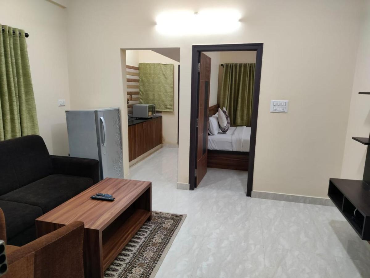Golden Chariot 1Bhk Flat Manyata Tech Park Hotel Бангалор Екстериор снимка